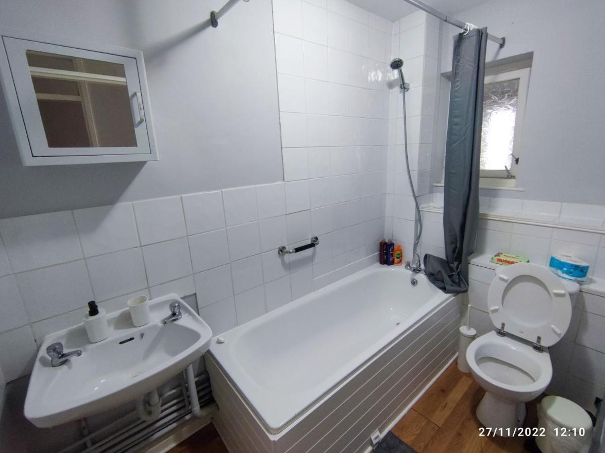 Central And Quiet Flat In London! Close To Station Exteriér fotografie